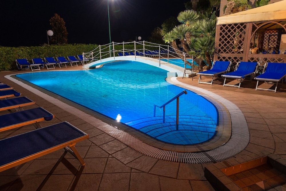 Hotel Terme Beach Cristallo Palace 25/50
