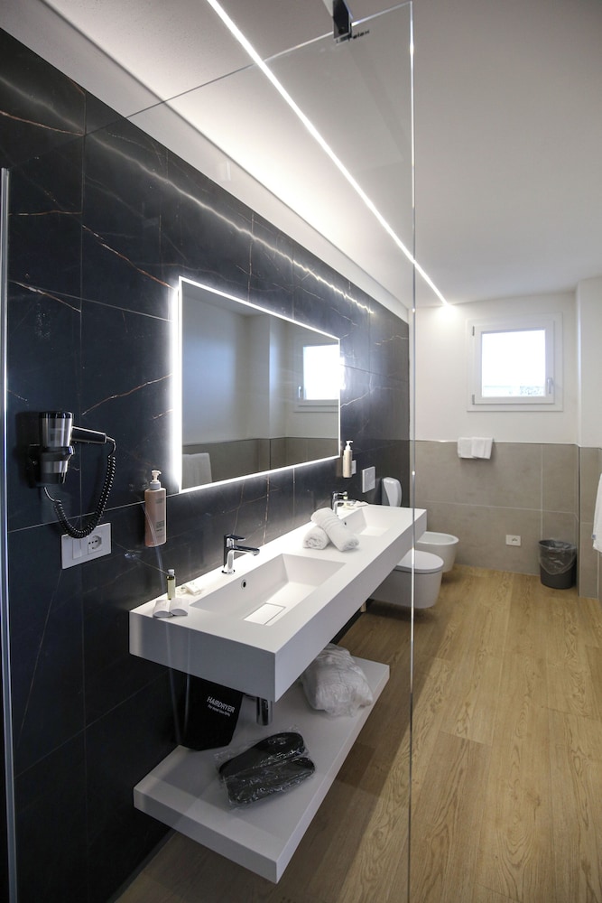 Riviera Castelsardo Hotel 56/60