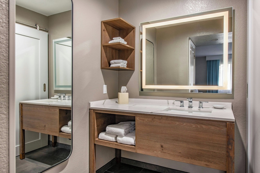 Studio, King Bed, Golf Course View, Kitchen, Accessible، Residence Inn Oxnard River Ridge 6/6