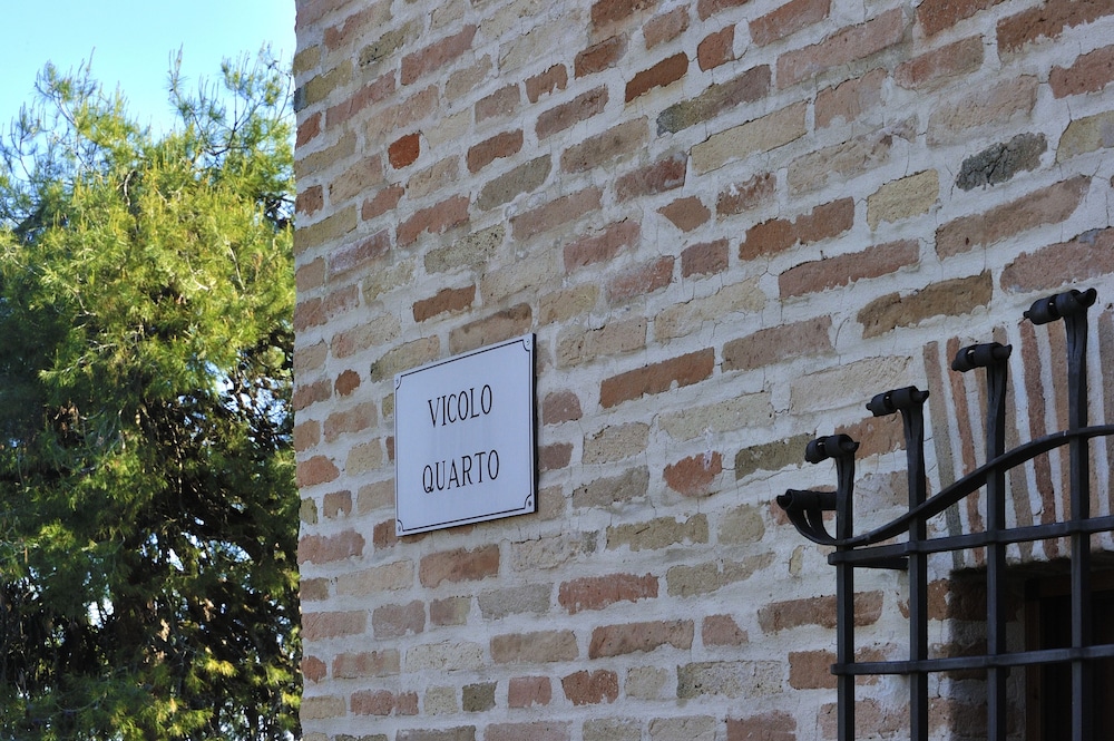 Albergo Diffuso Borgo Montemaggiore 3/63