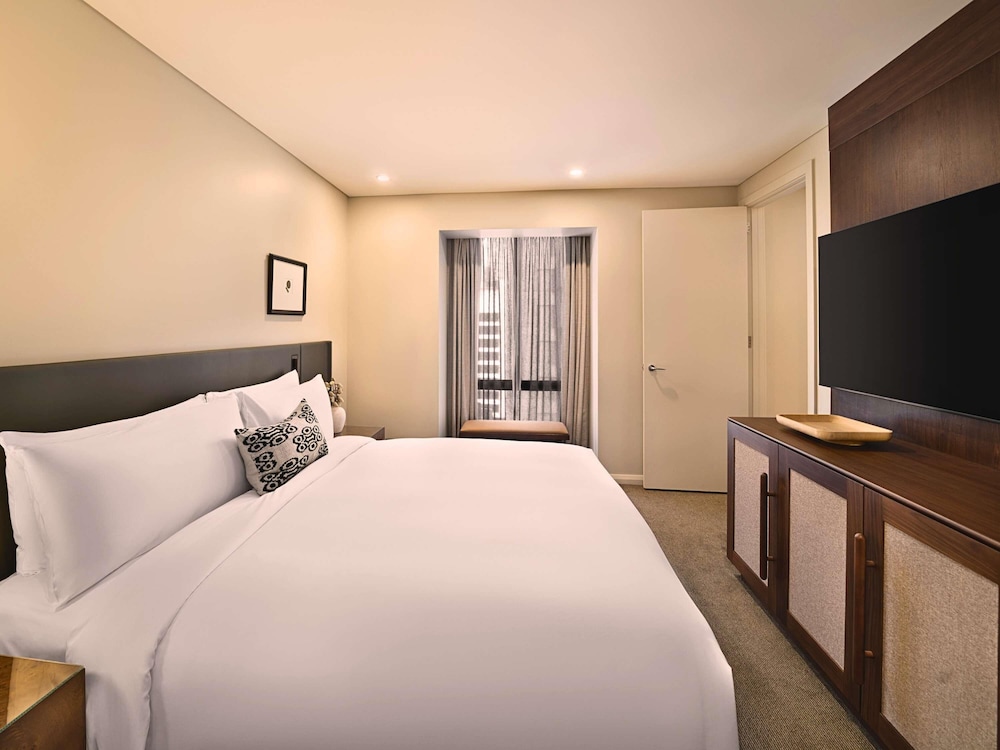 Sofitel Sydney Wentworth 26/70