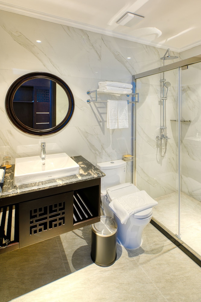 The Almin Hotel Halong 31/33