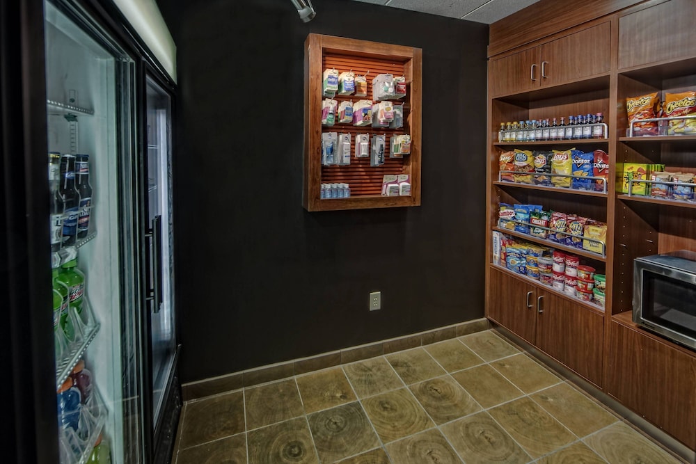 Courtyard By Marriott Memphis Southaven 31/48