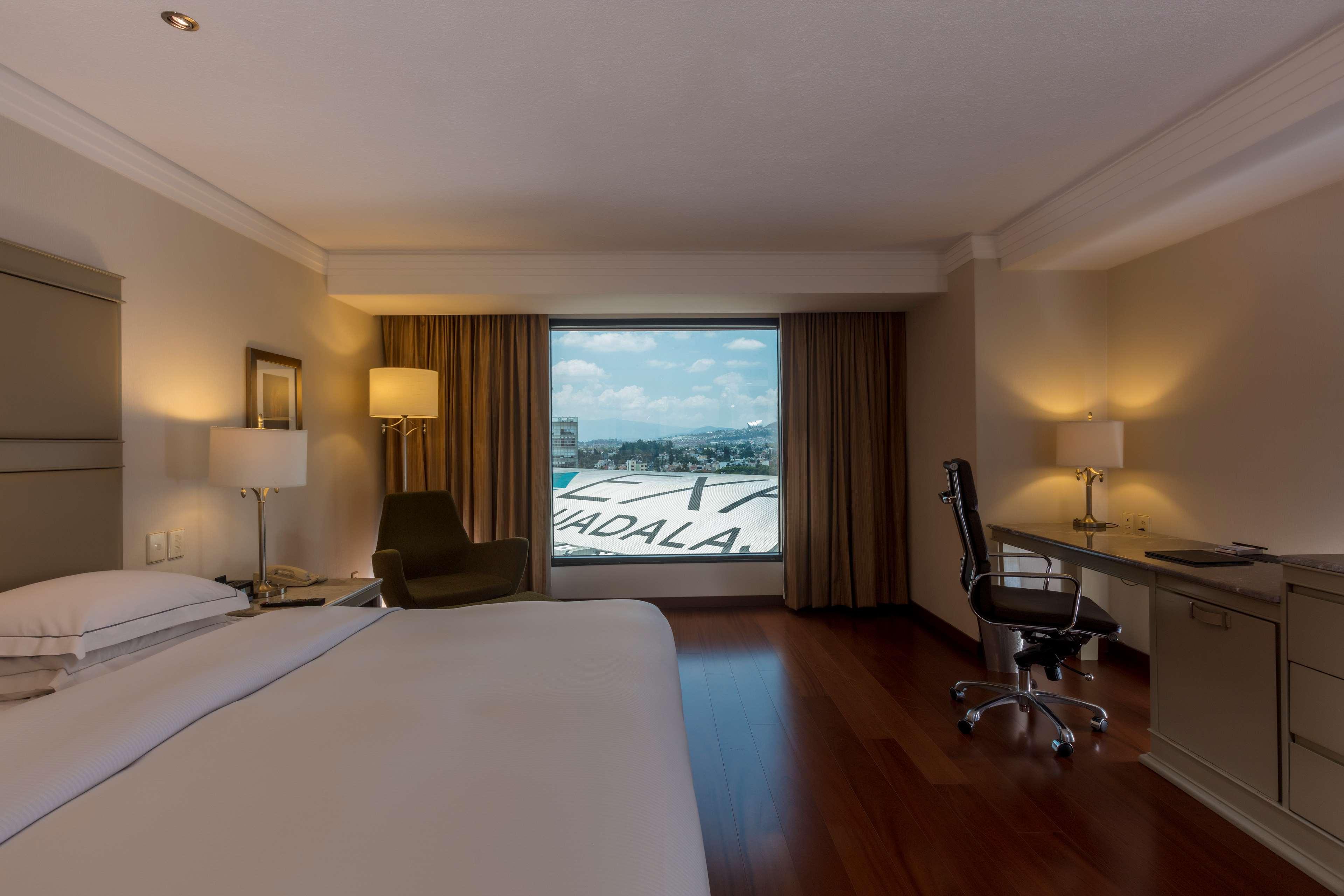 غرفة سوبيريور بإطلالة على المدينة، Barcelo Guadalajara 7/9