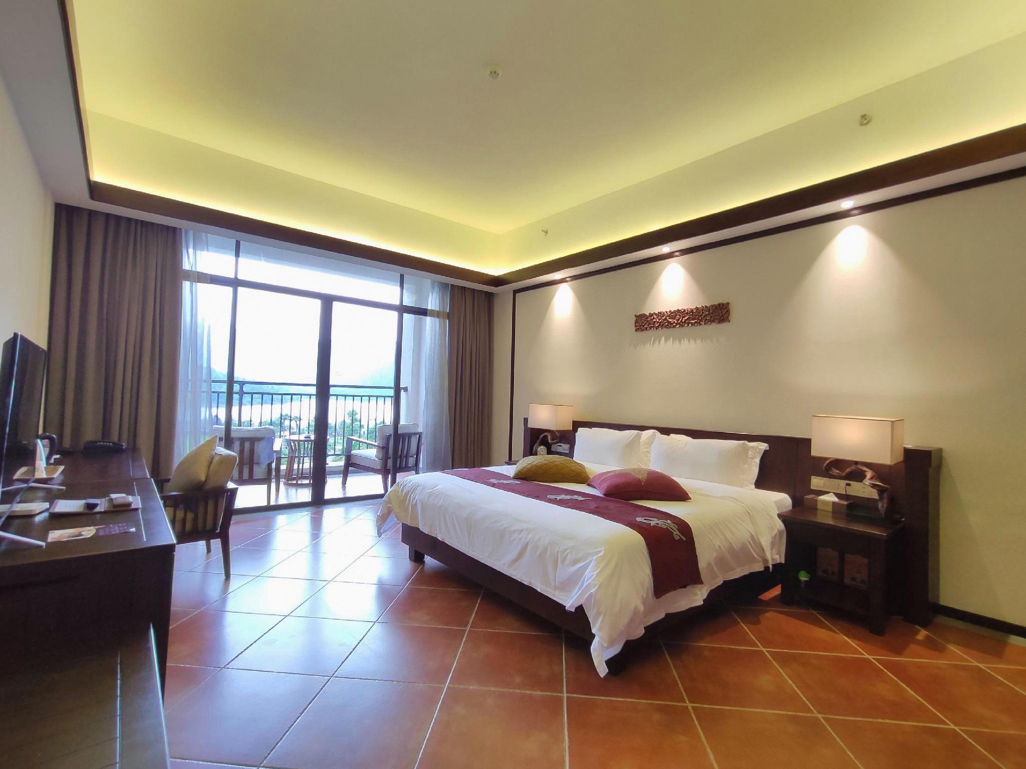Elegant, Double Bed, Lake View