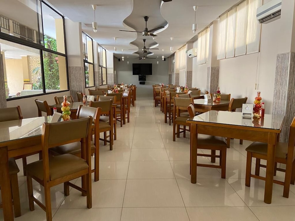San Francisco Hotel Barranquilla 30/34