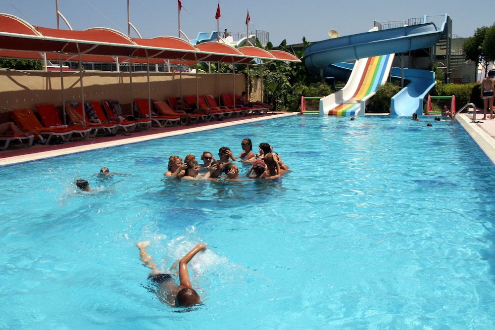 Lims Bona Dea Beach Hotel 7/67
