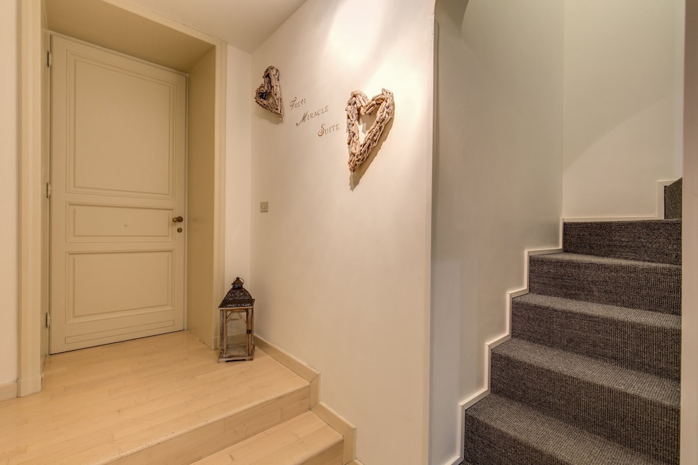 Trevi Miracle Suite 18/37