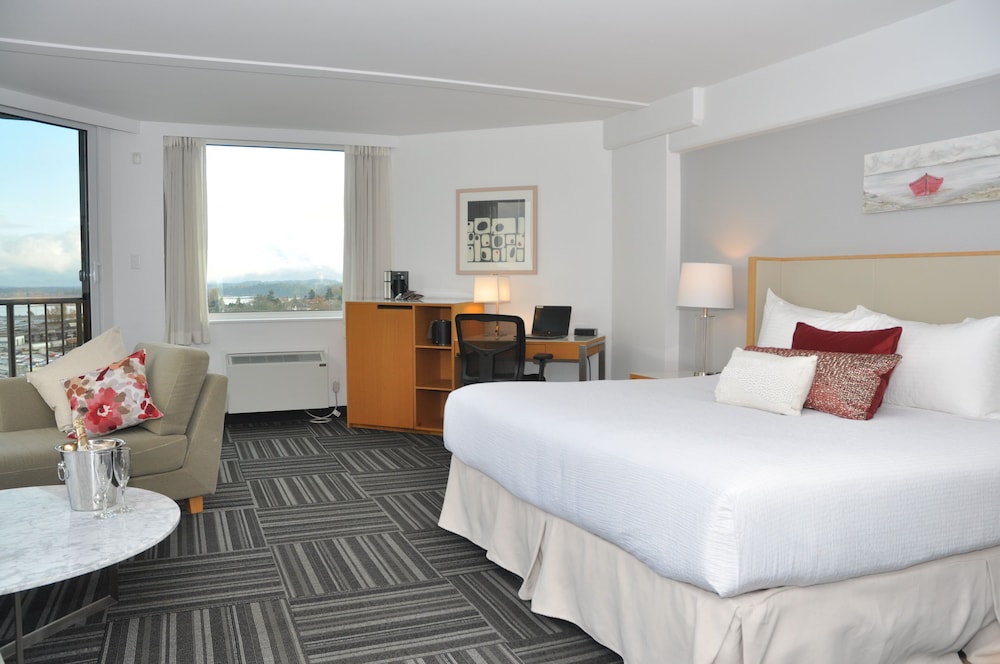 Coast Bastion Hotel 13/50