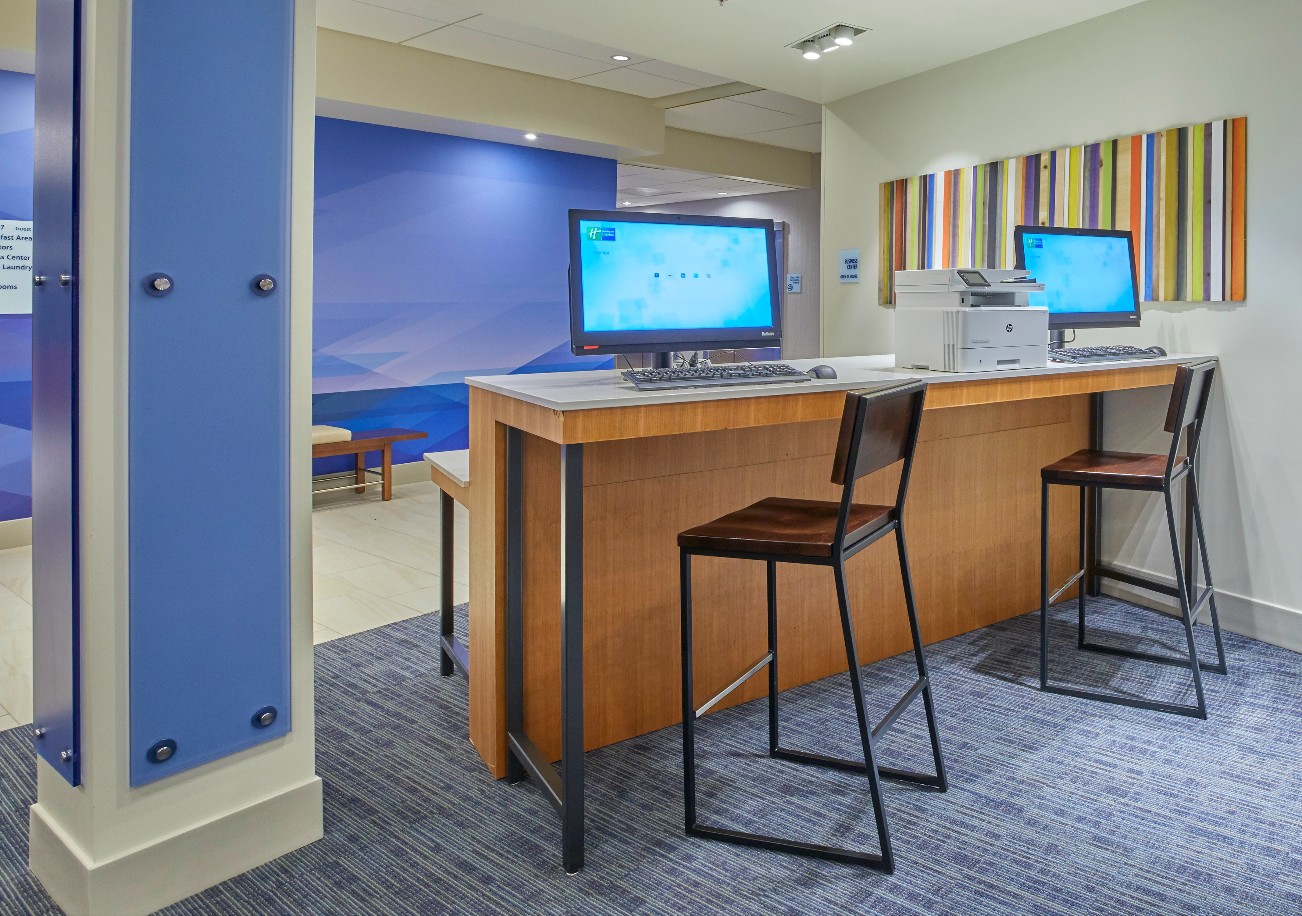 Holiday Inn Express Suites Hermiston Downtown 50/54