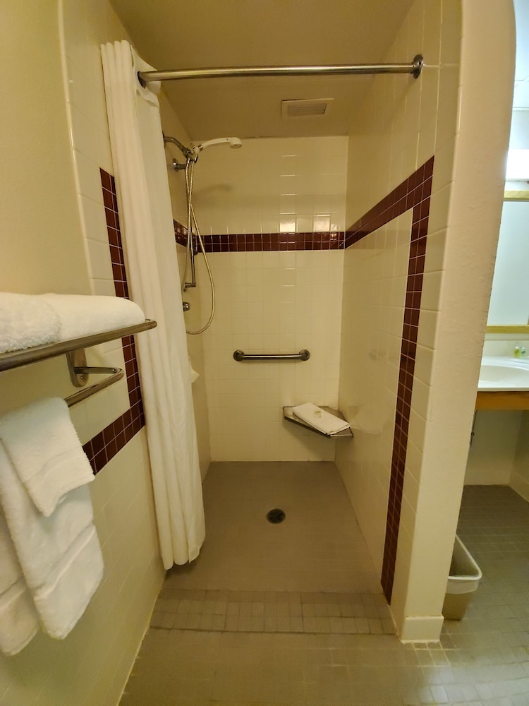 Boarders Inn & Suites Ripon 55/58