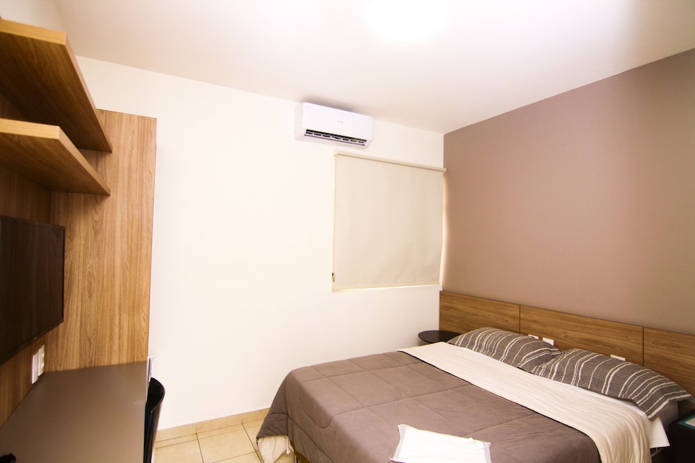 Hotel Alpha 10/62