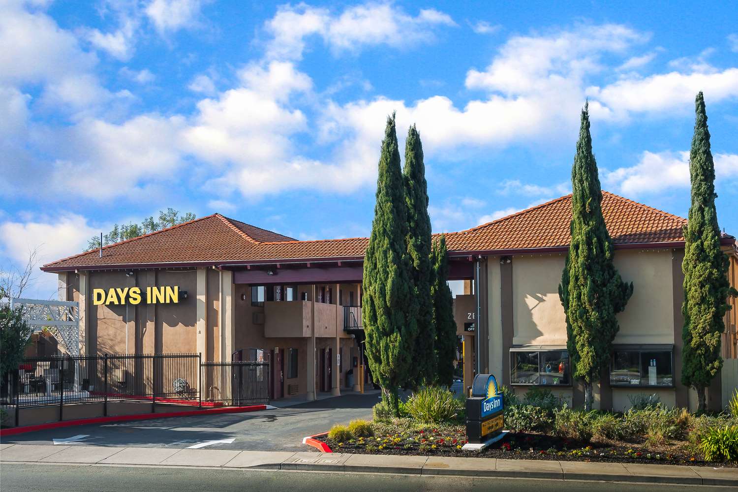 Days Inn by Wyndham Pinole Berkeley 25/27