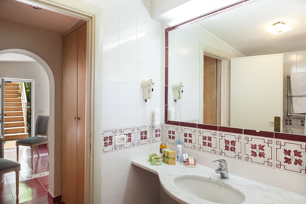 Hotel Continental Ischia 49/50