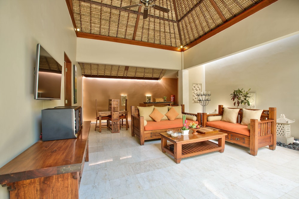 BHAVANA PRIVATE VILLAS 18/31