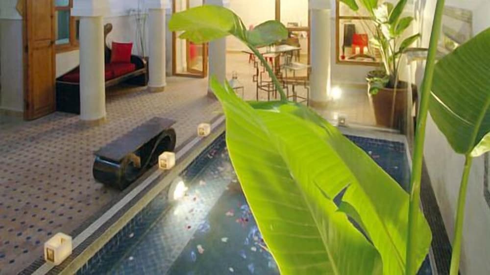 Riad Chalymar 35/39