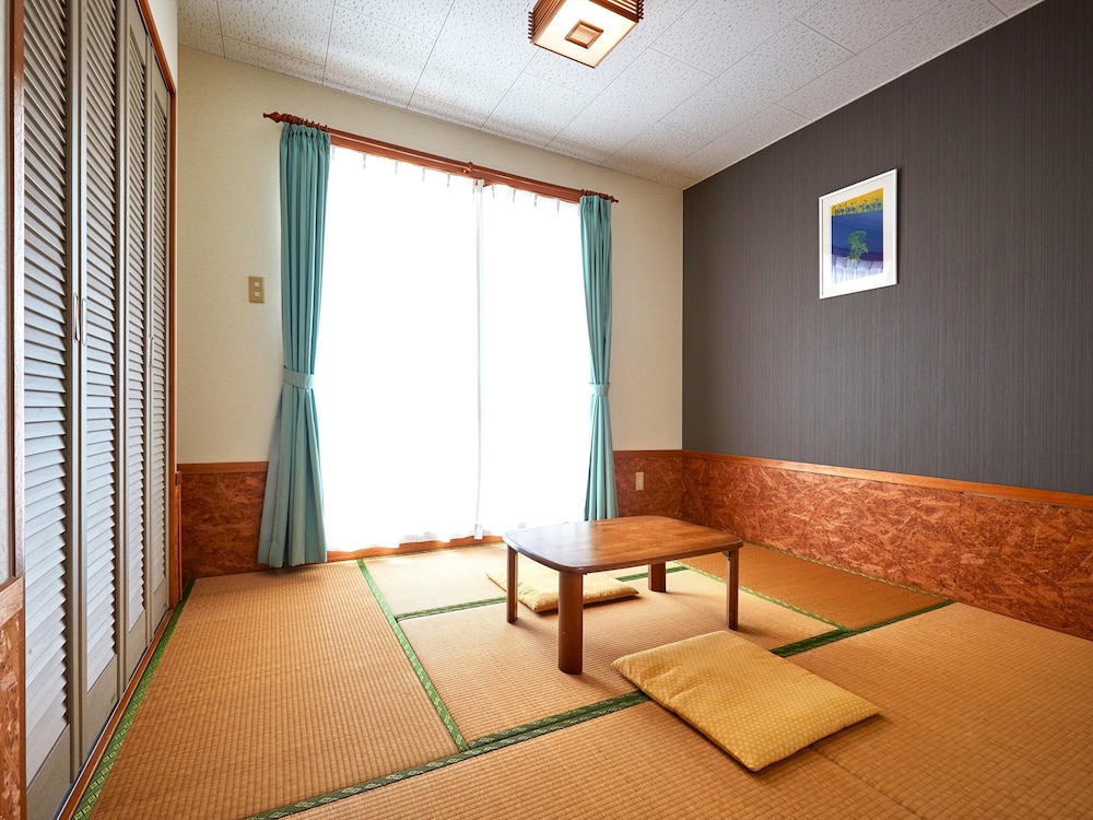 Condominium Hotel Shimanchu Club 33/50