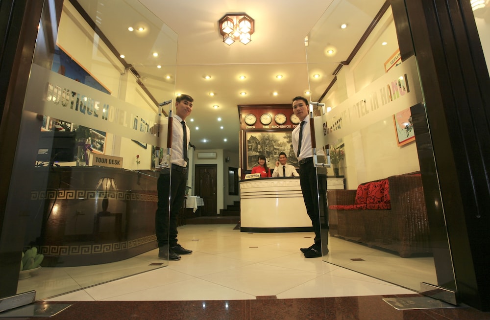 Hanoi Golden Moon Hotel 4/38