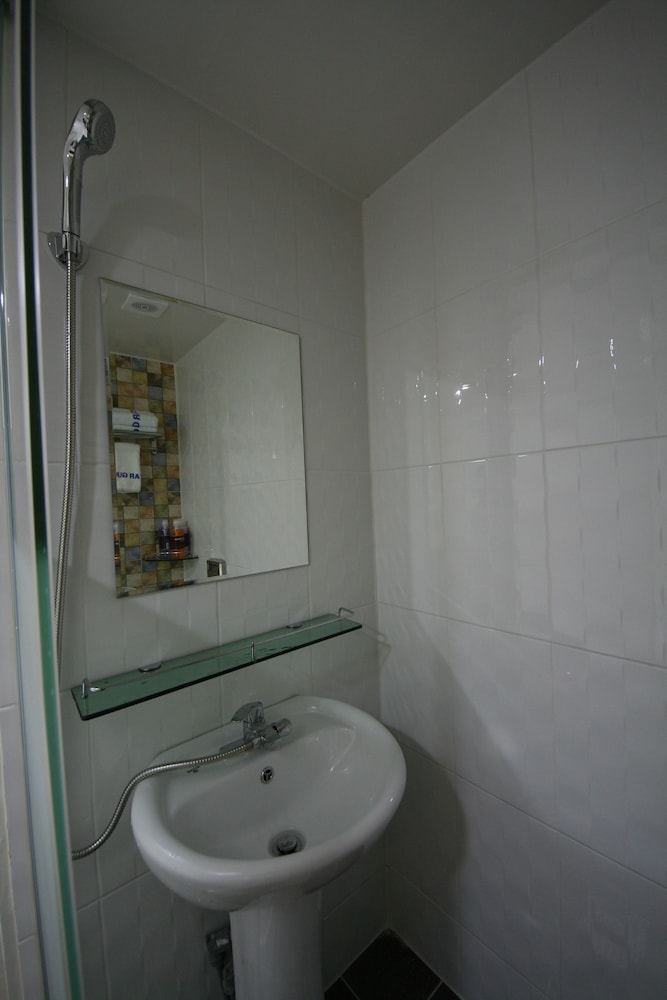 Star Guest House 39/45