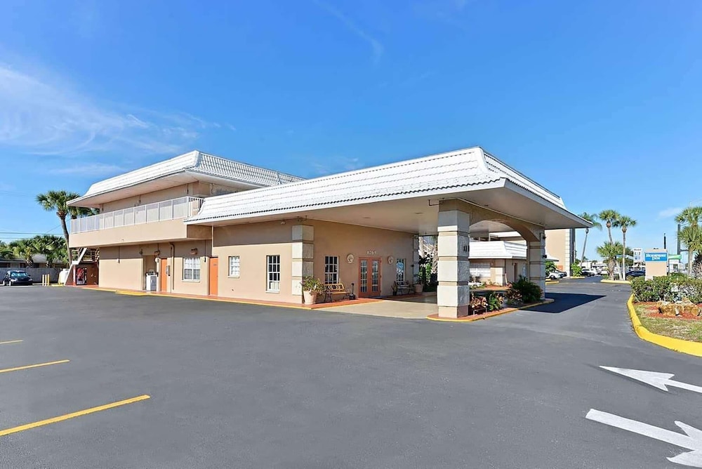 Travelodge by Wyndham Venice 40/46