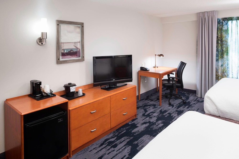 Fairfield Inn Suites Wilmington Wrightsville Beach 36/38