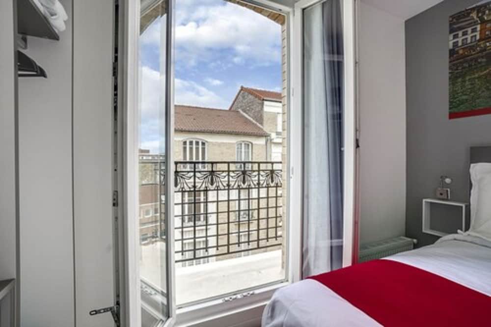 Paris Hotel Clichy 17/36
