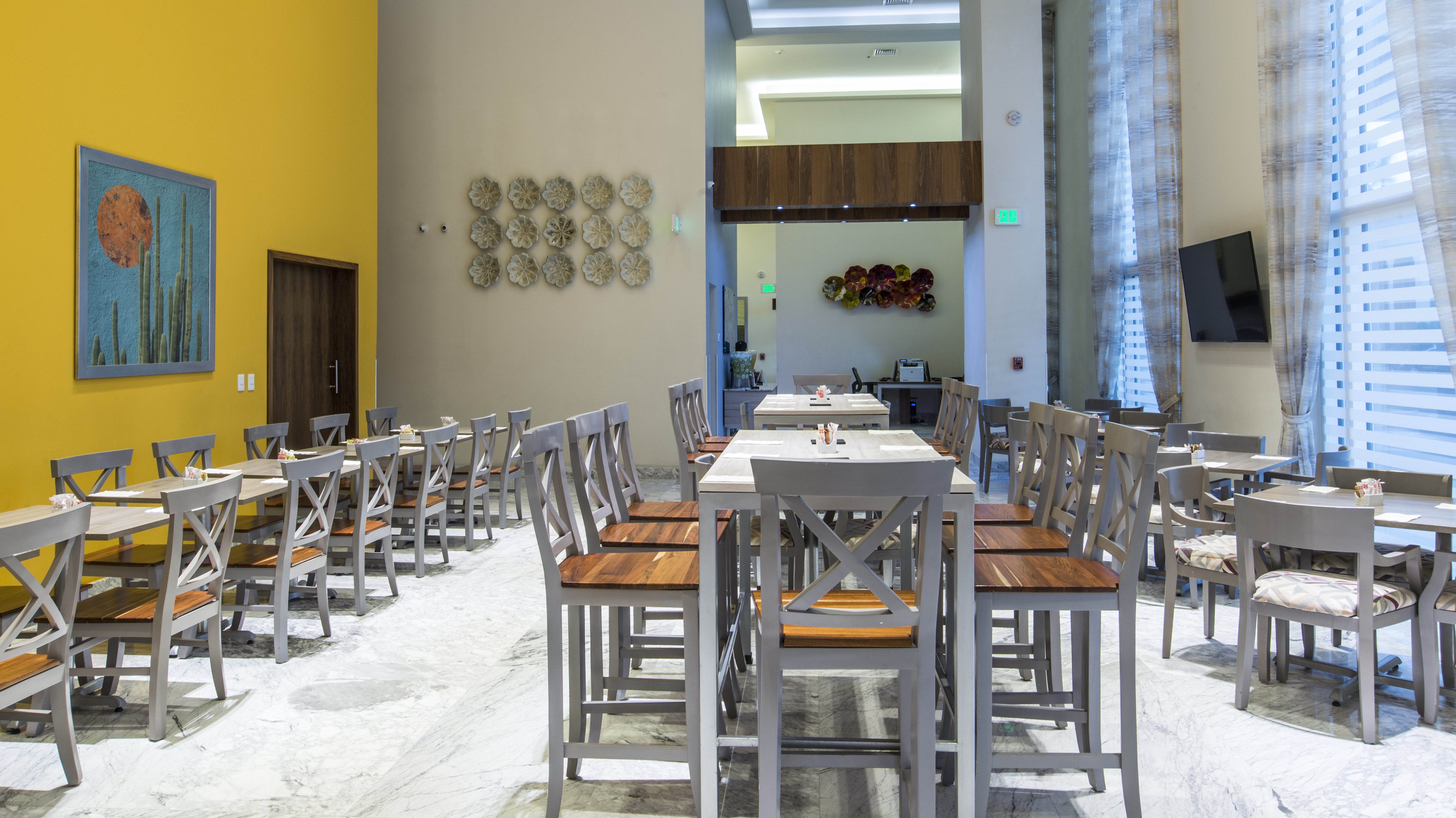 Holiday Inn Express And Suites Ciudad Obregon 68/77