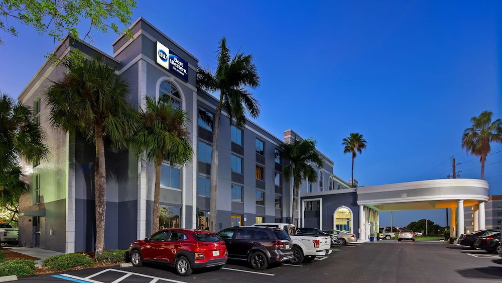 Best Western Fort Myers Inn and Suites 1/35