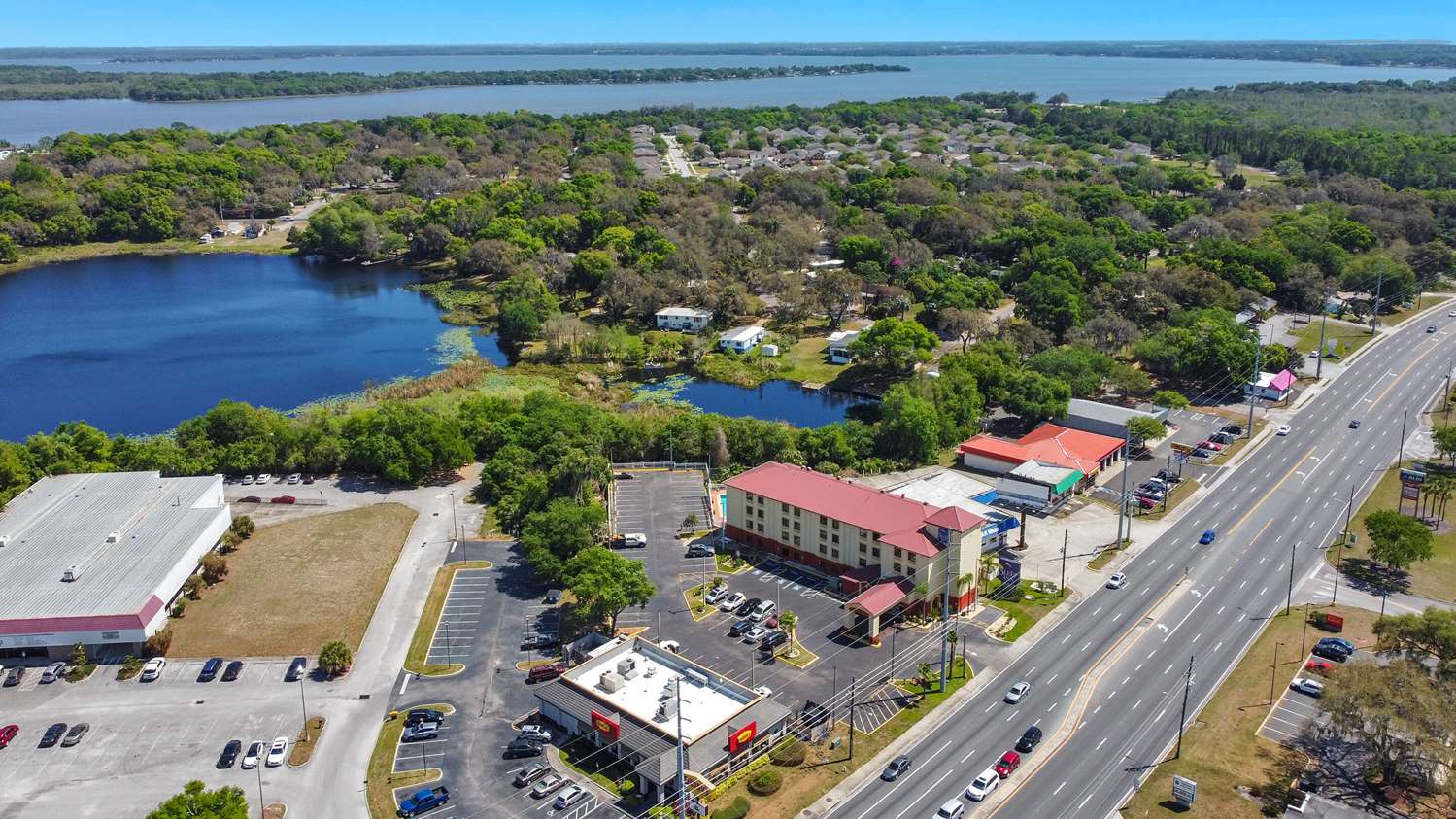 Wingate by Wyndham Leesburg Florida 34/35