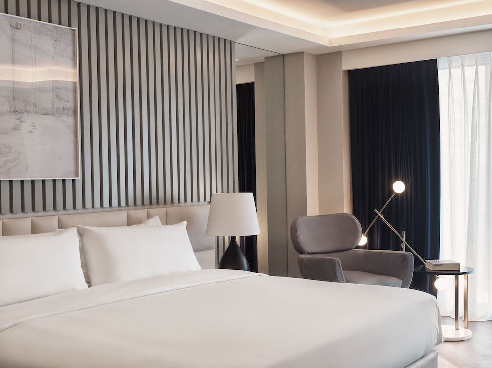 Grand Hyatt Athens 16/50