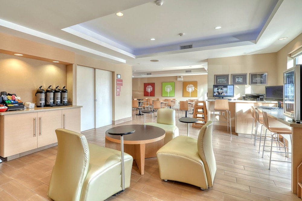 TownePlace Suites York 22/32