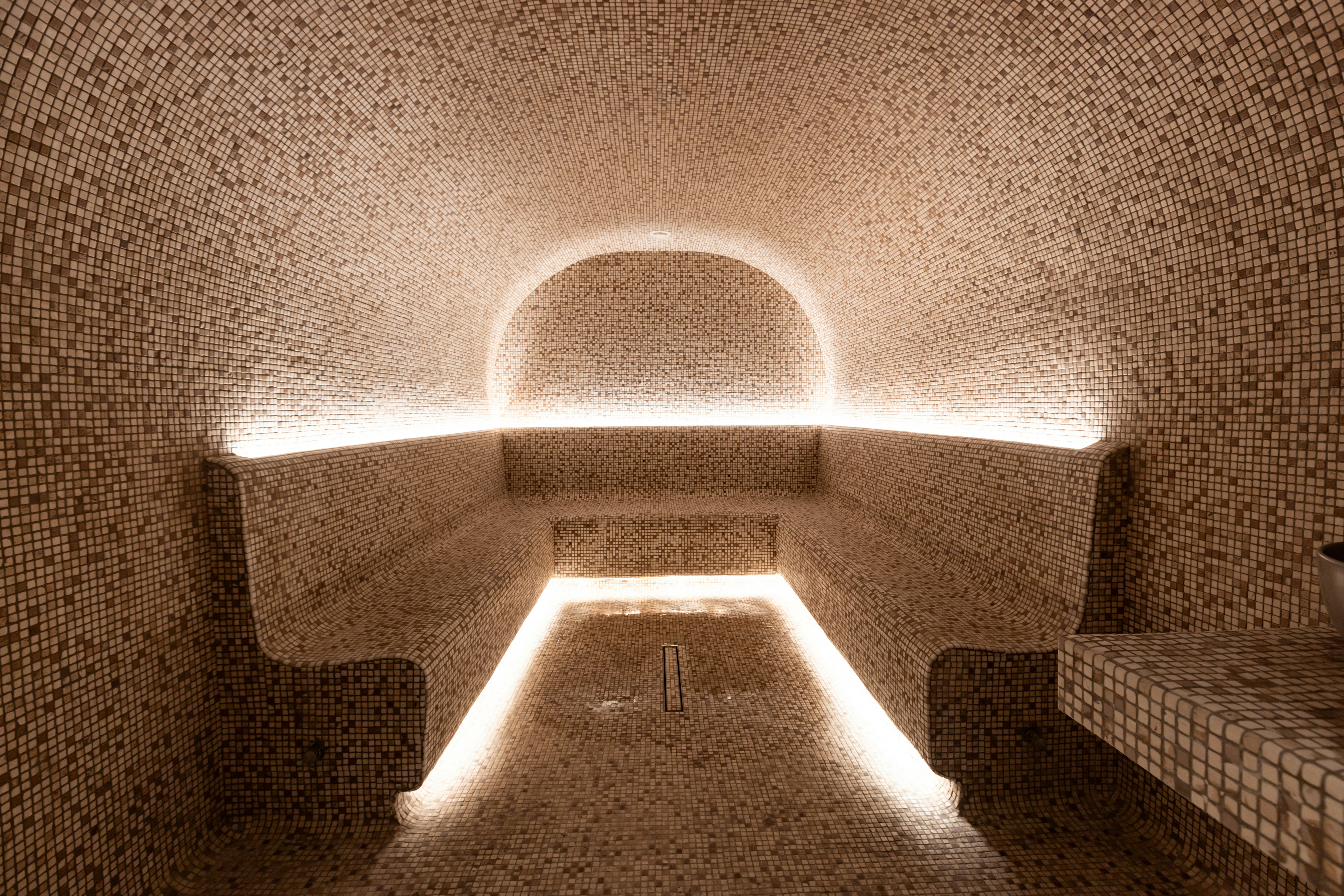 Adia Aluma Athens, Curio Collection by Hilton 25/47