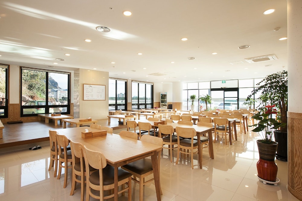 Hotel Aroha 31/47