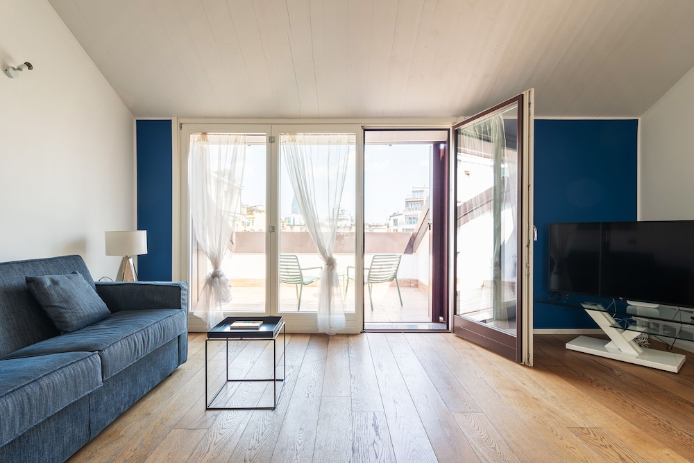 Easyhomes - Brera Luxury Suites 22/42