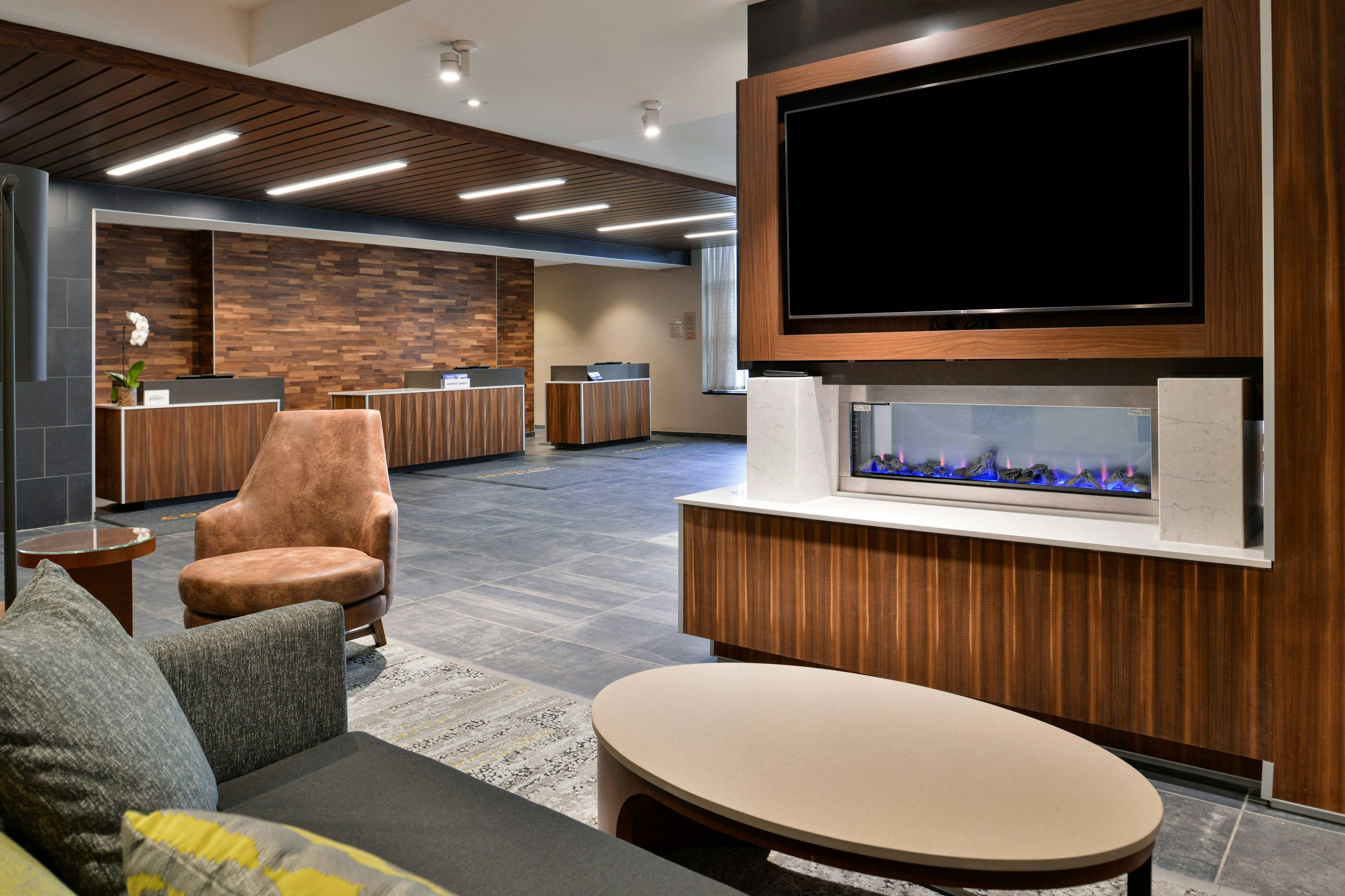 Courtyard by Marriott Edina Bloomington 21/23