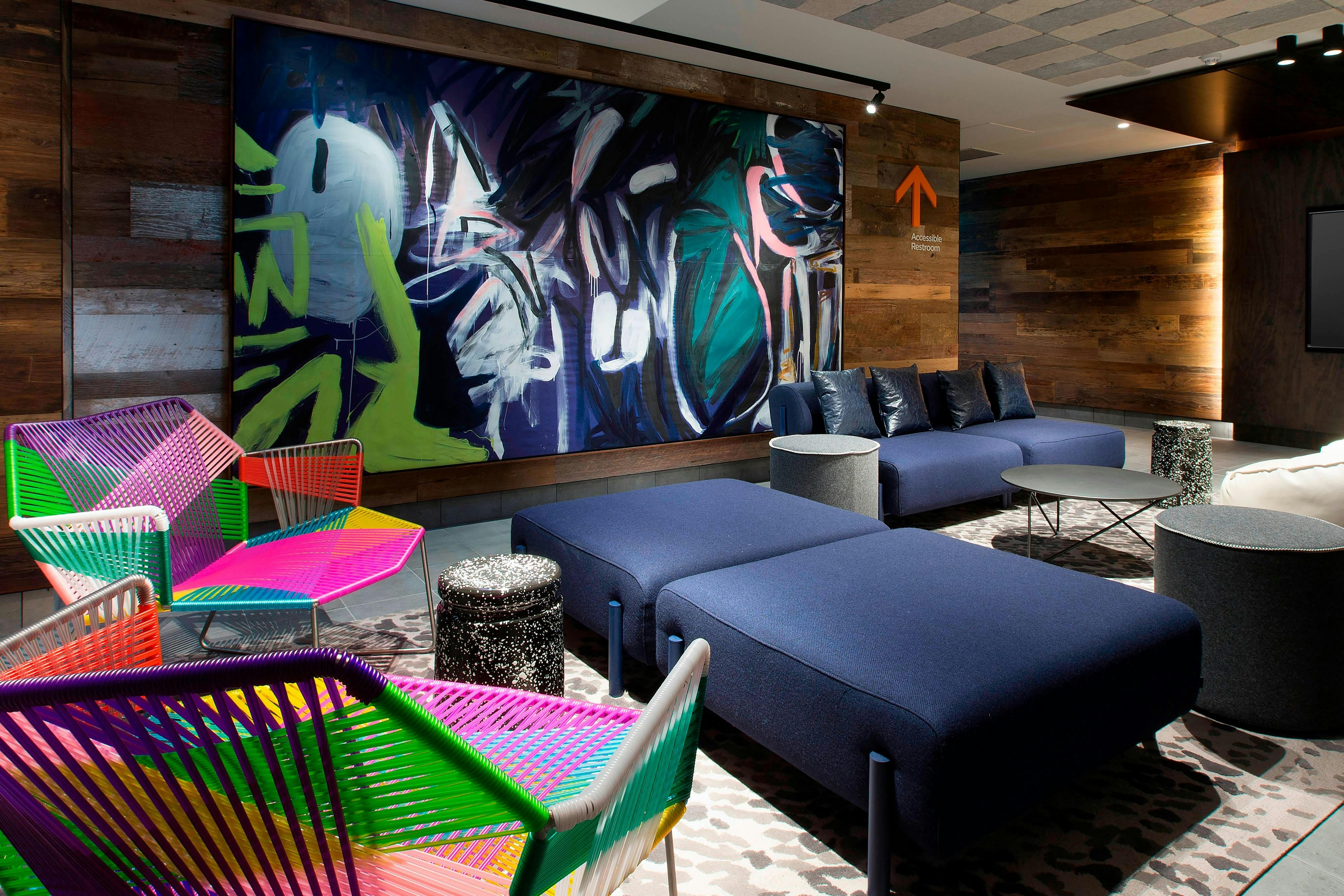 Aloft Perth 12/32