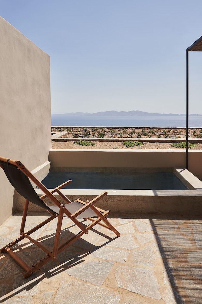Under the Sun Cycladic Village 54/66