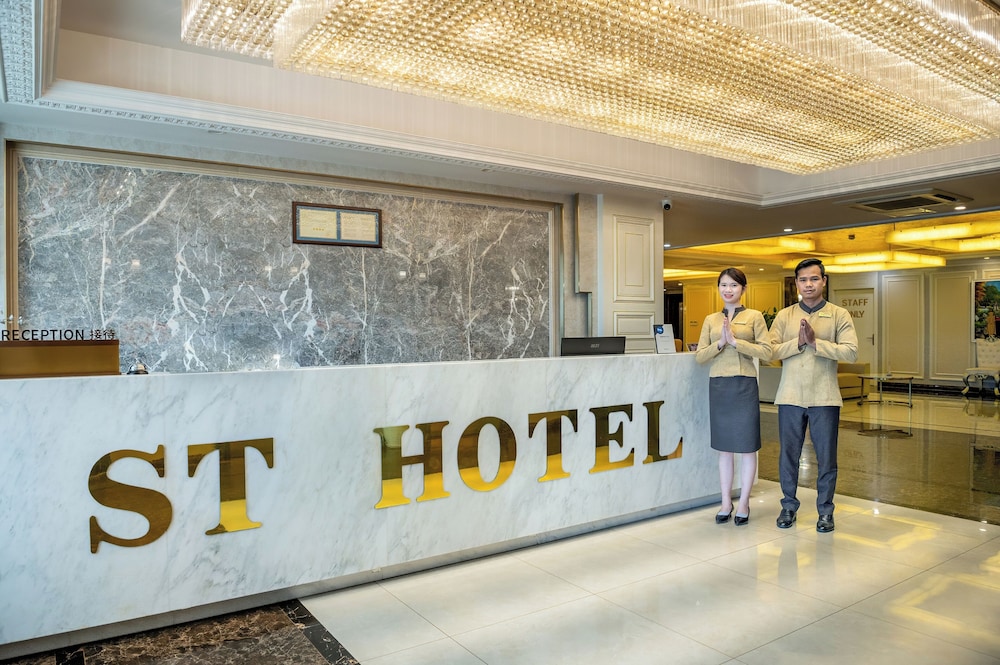 ST Hotel Wattay Airport 11/64