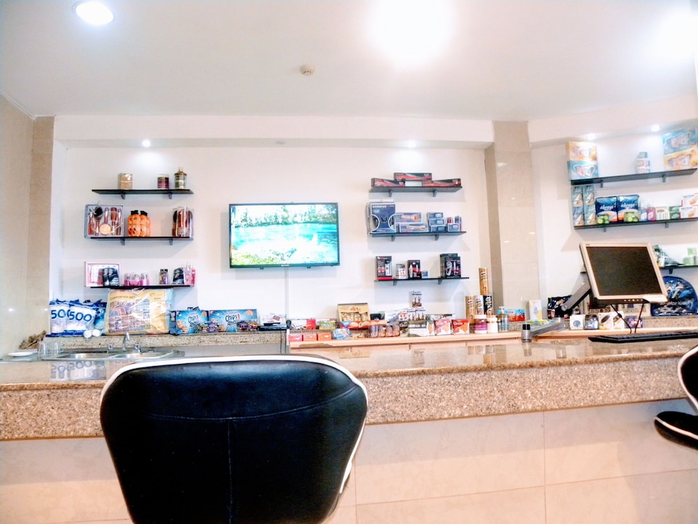 restaurant cafeteria