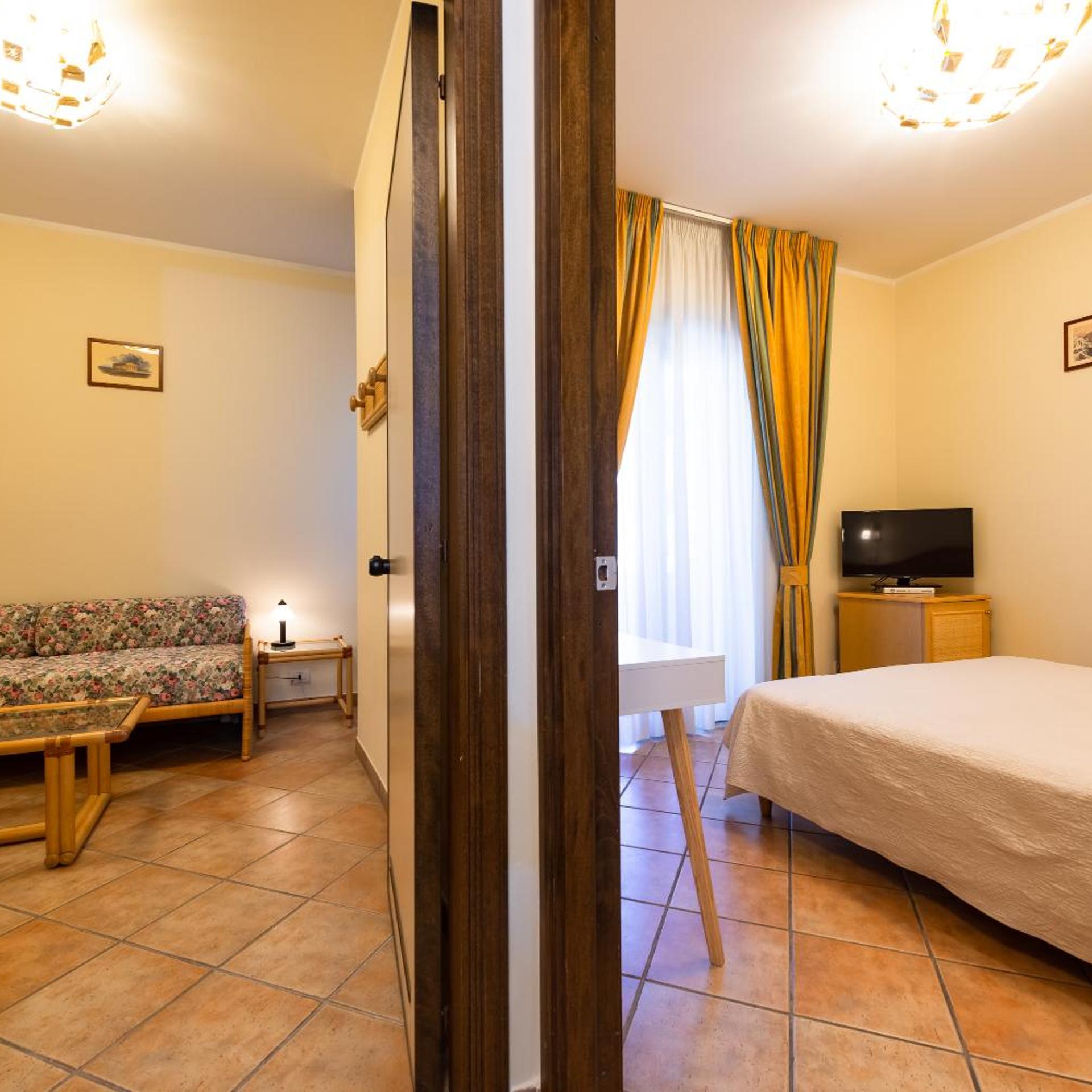 جناح جونيور ثلاثي، Hotel Ristorante Il Ceppo 2/5