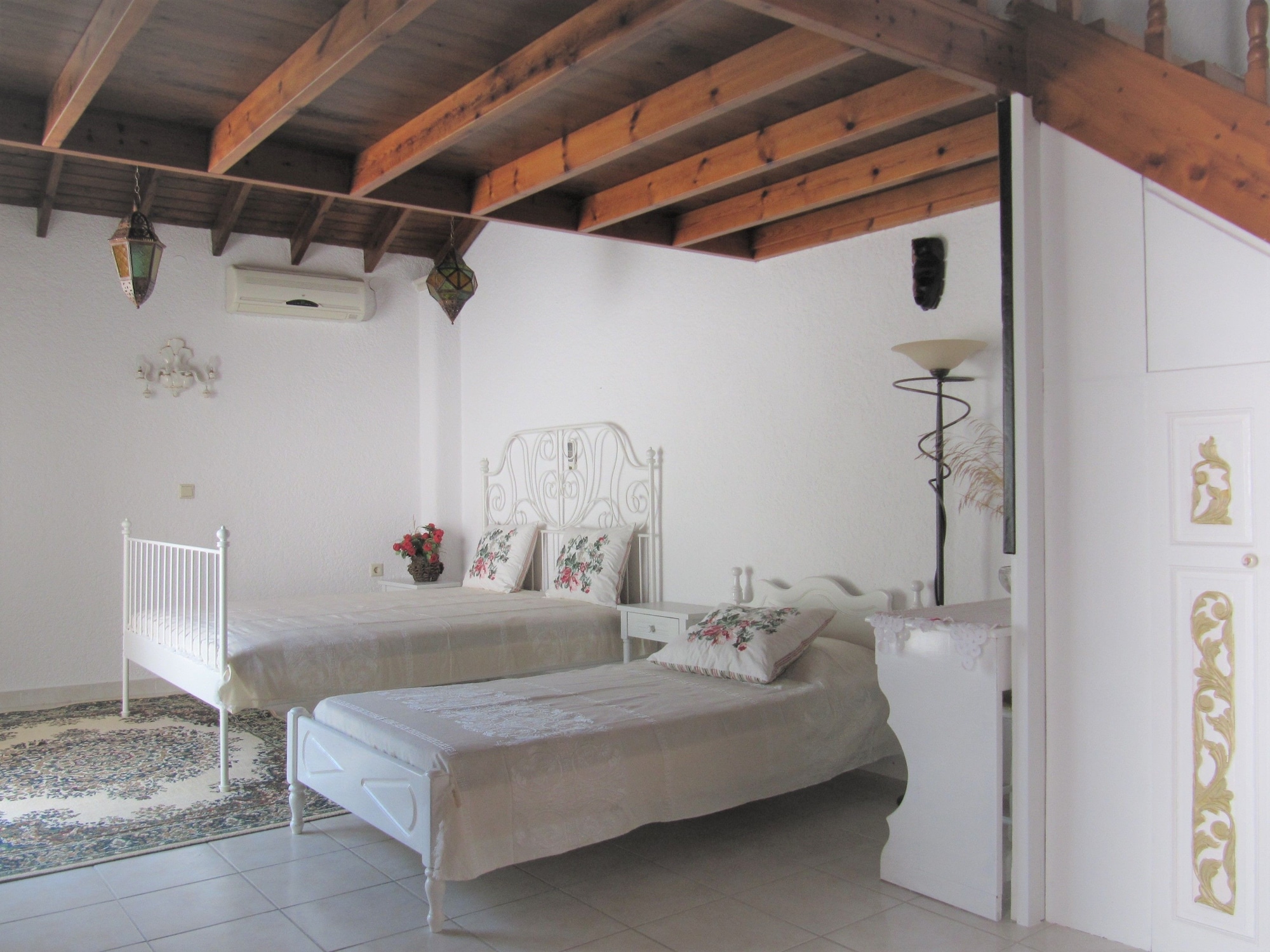 2 Bedrooms, Design, Loft, Balcony