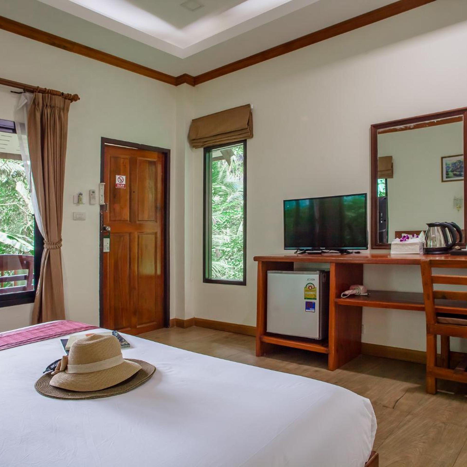 بنغل بإطلالة على المسبح، The Vatika Resort and Spa 10/10