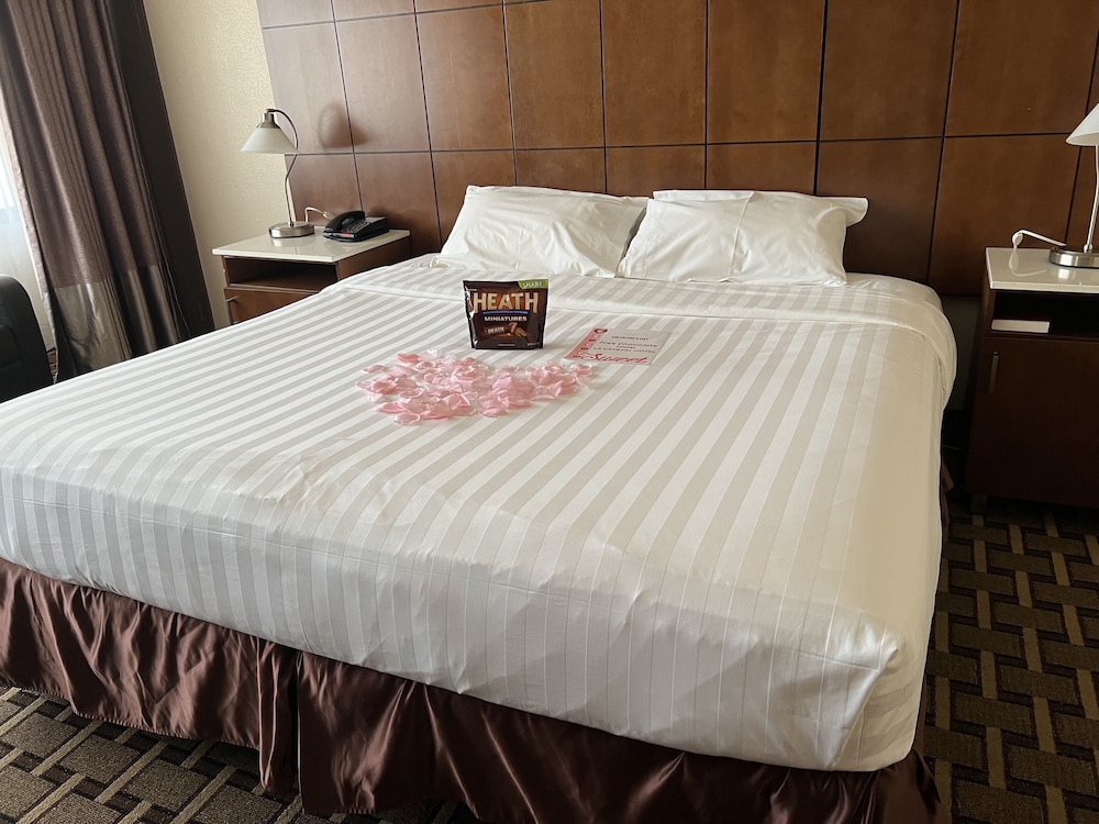 LA Crystal Hotel 17/69