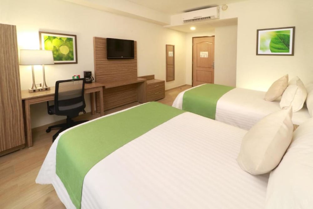 Wyndham Garden Monterrey Valle Real 10/41