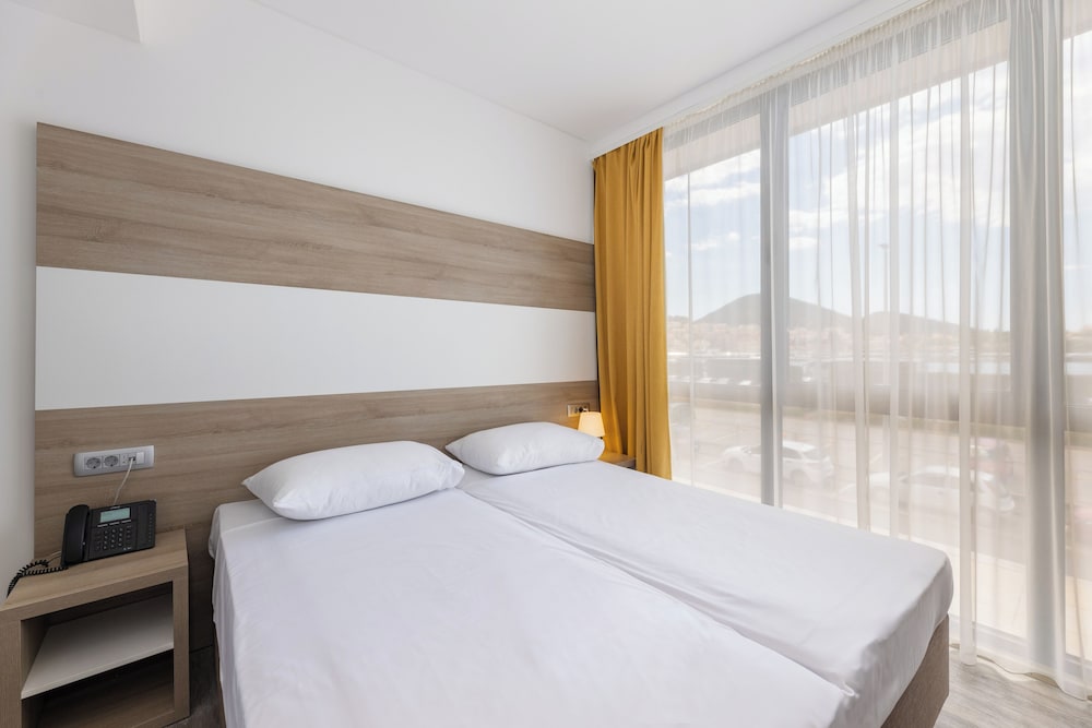 HOSTEL SOL 30/62