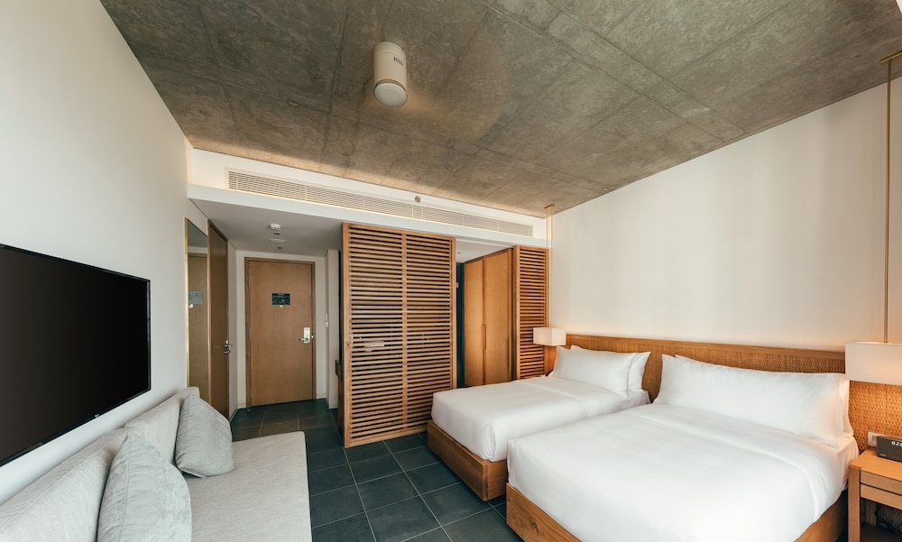 Chicland Da Nang Beach Hotel 27/72
