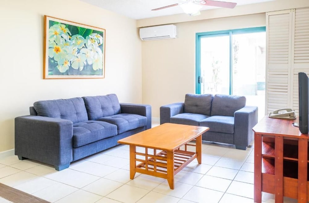 Garden Villa Hotel 39/60
