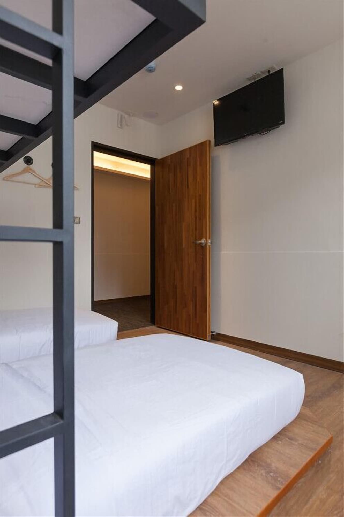 غرفة ثلاثية بثلاثة أسرّة، Mini Voyage Hostel Hualian 3/6