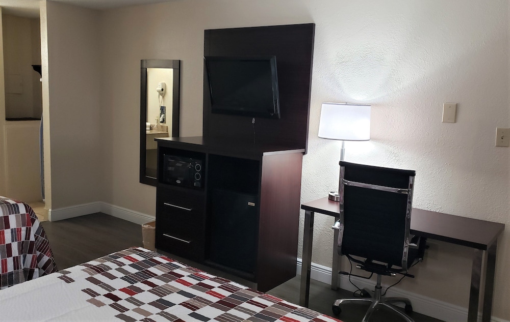 Red Roof Inn Kenner - New Orleans Airport NE 23/29