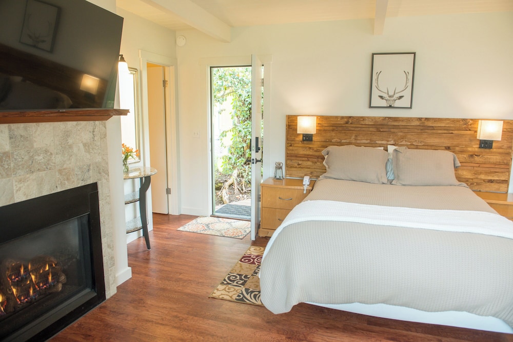 Inn at Buckhorn Cove 18/59